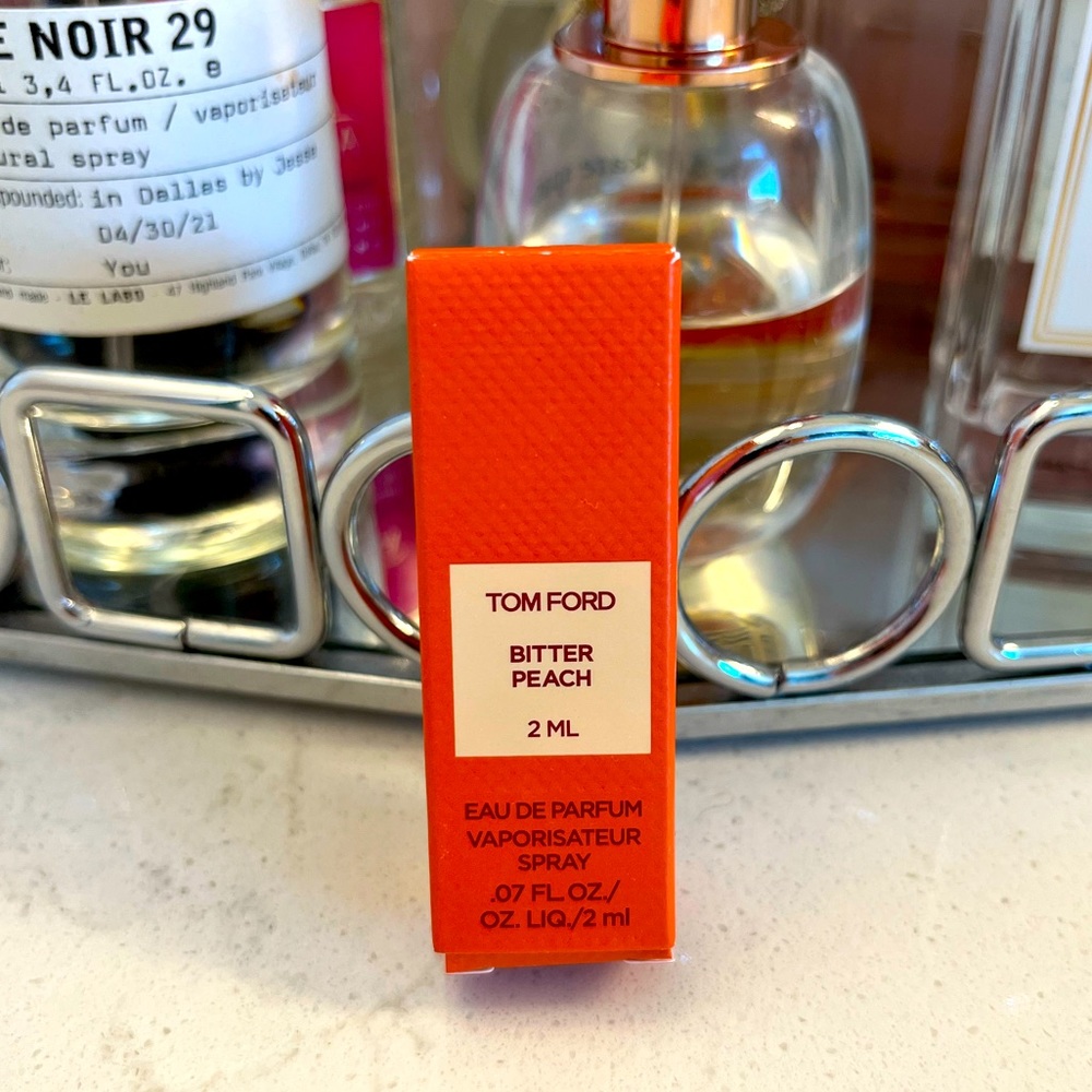 TOM FORD Bitter Peach